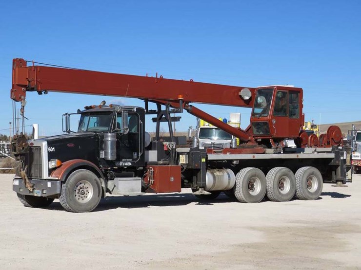 2012-peterbilt-367-image-1