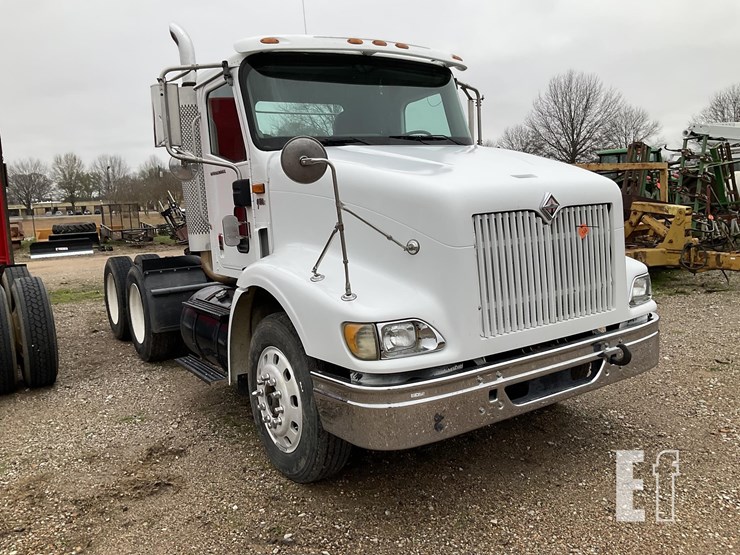 2002-international-9100-image-2