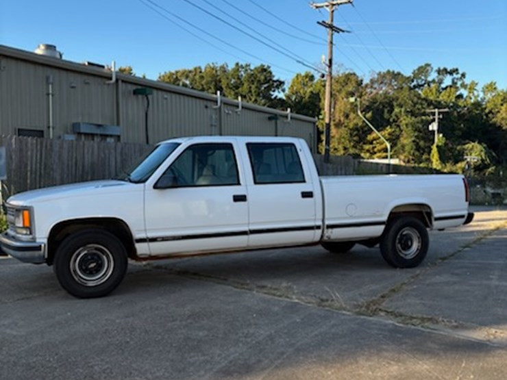 1999-chevrolet-3500-image-1