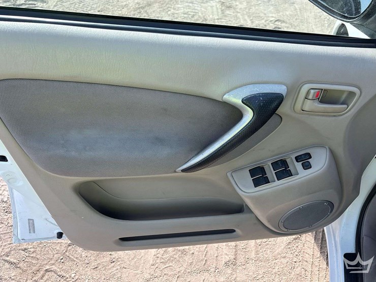 2002-toyota-rav4-image-11