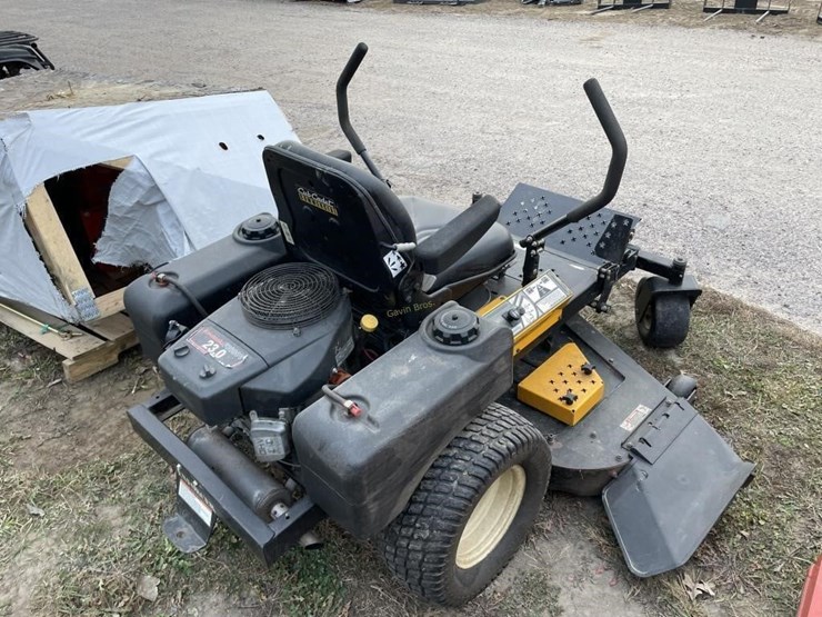 cub-cadet-enforcer-zero-turn-mower-image-4