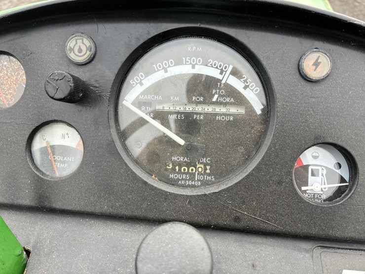 john-deere-3020d-image-56