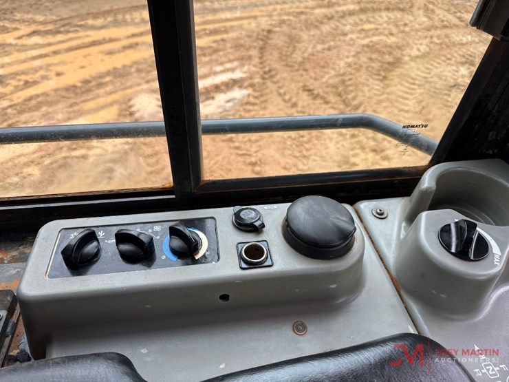 komatsu-d51pxi-24-image-19
