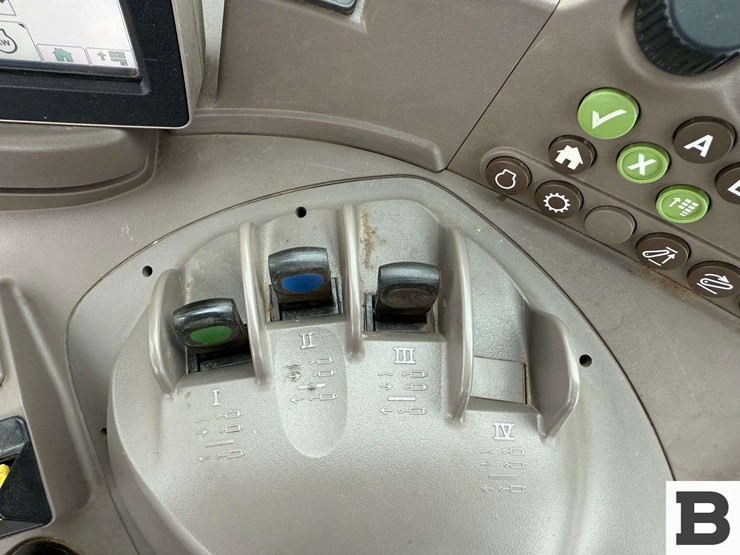 2012-john-deere-6115r-image-65