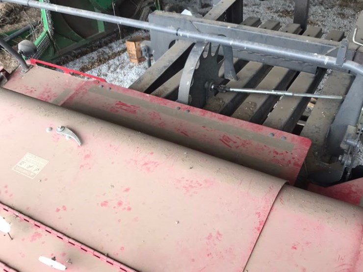 2011-massey-ferguson-2190-image-9