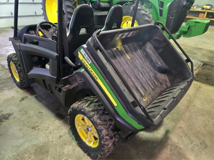 2012-john-deere-gator-image-16