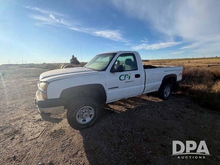 2003-chevrolet-silverado-2500hd-image-12