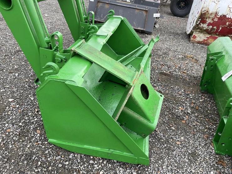 john-deere-148-image-9