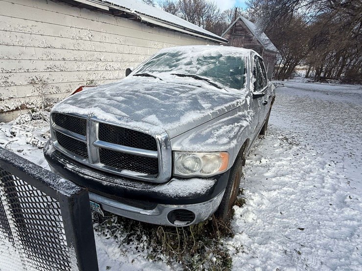 2004-dodge-ram-1500-image-2
