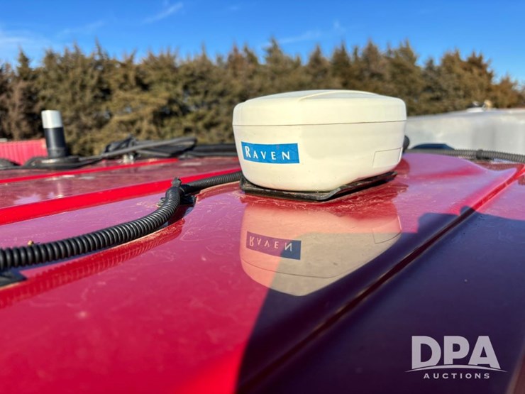 case-ih-patriot-4440-image-104