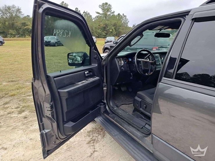 2016-ford-expedition-image-17