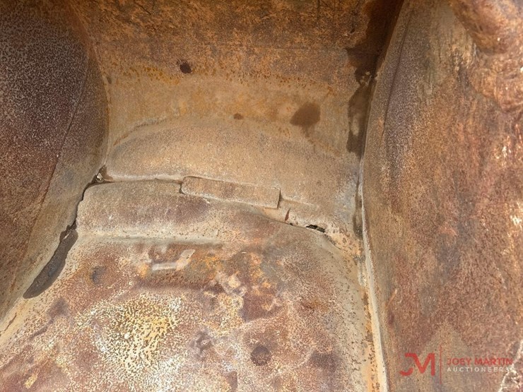 hitachi-zx240-lc-3-image-11