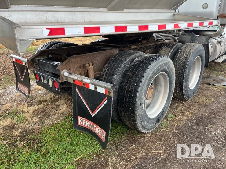 2005-kenworth-t800-image-12