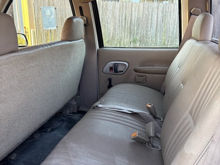 1999-chevrolet-3500-image-10