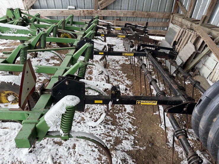 john-deere-17-image-22