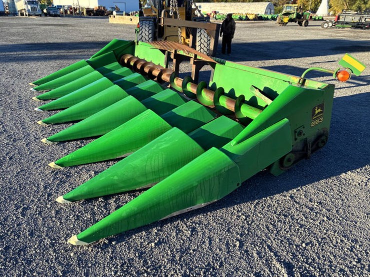 john-deere-893-image-1
