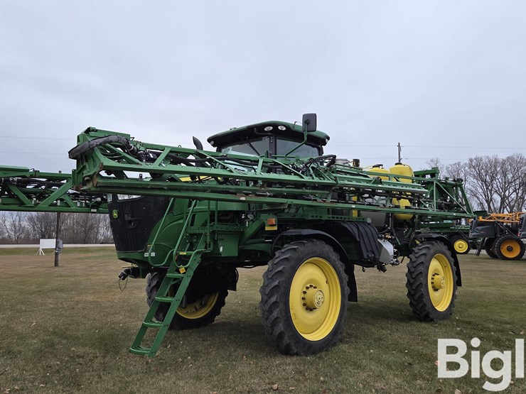 john-deere-r4038-image-1