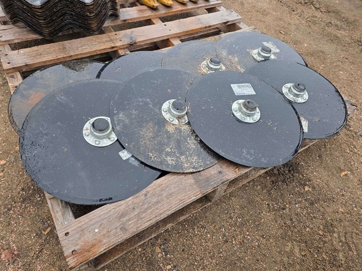 (8)-john-deere-planter-opener-discs,-buying-all-for-one-money-image-2