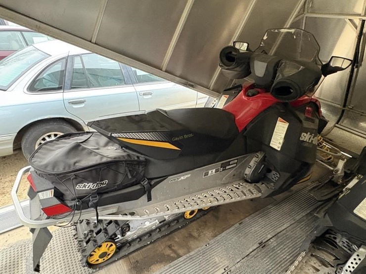 2--skidoo-snowmobiles-&-karavan-atomic-13-trailer-image-9