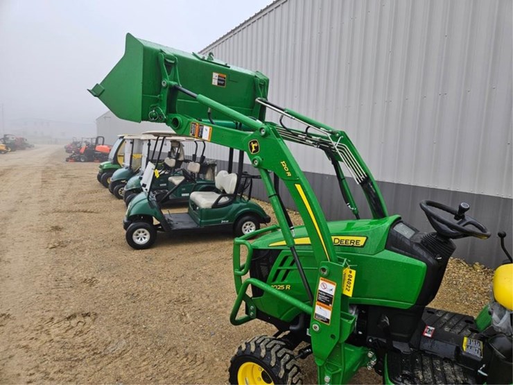 john-deere-1025-image-12
