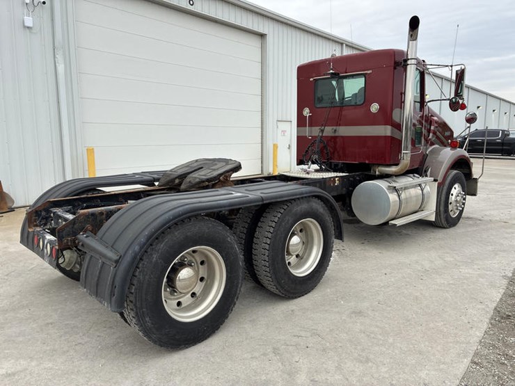 2007-kenworth-t800-image-4