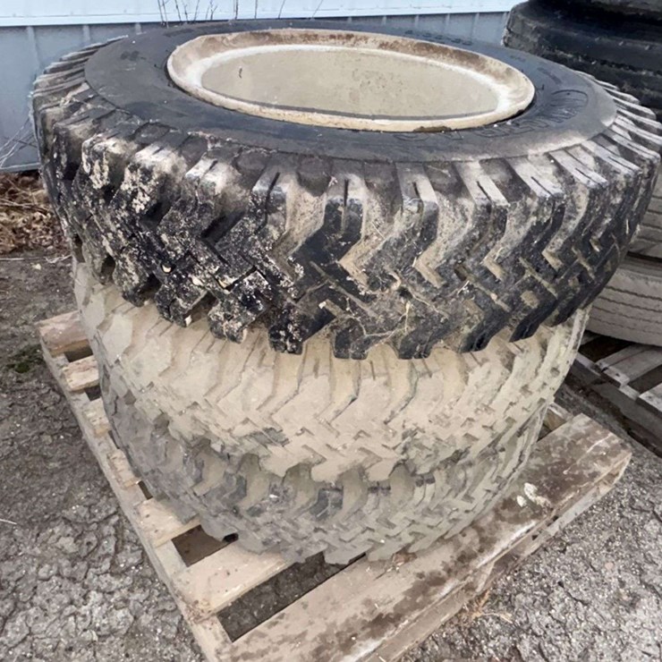 (3) 9.00-20 Truck Drive Tires, on Dayton Rims