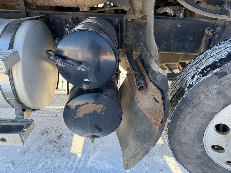 2006-mack-chn613-image-39