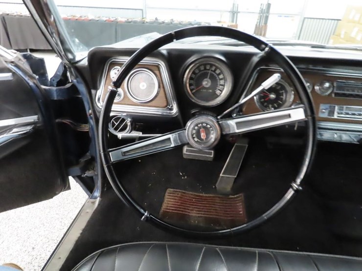 1965-oldsmobile-98-convertible-image-11