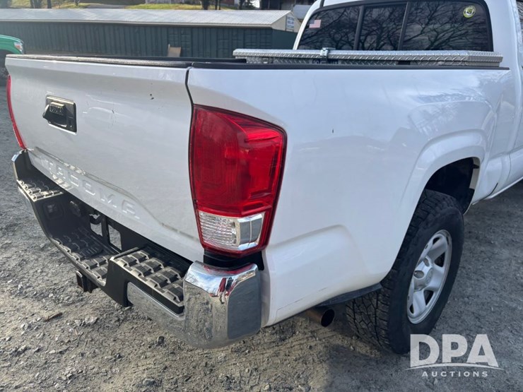 toyota-tacoma-image-36