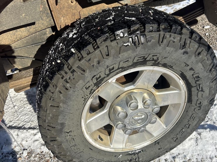 2012-ram-2500-big-horn-image-30