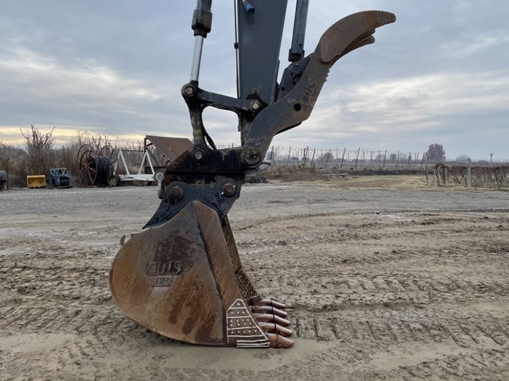 deere-210g-lc-image-9