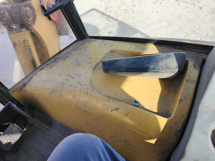 1997-caterpillar-416c-image-31