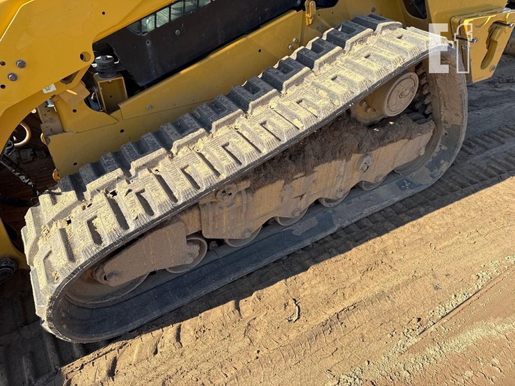 2022-caterpillar-299d3-image-9