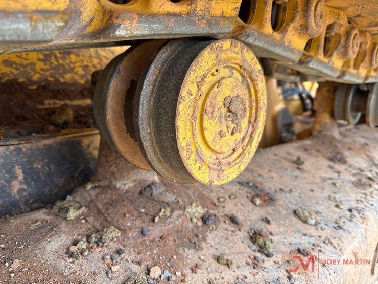 komatsu-d51pxi-24-image-11