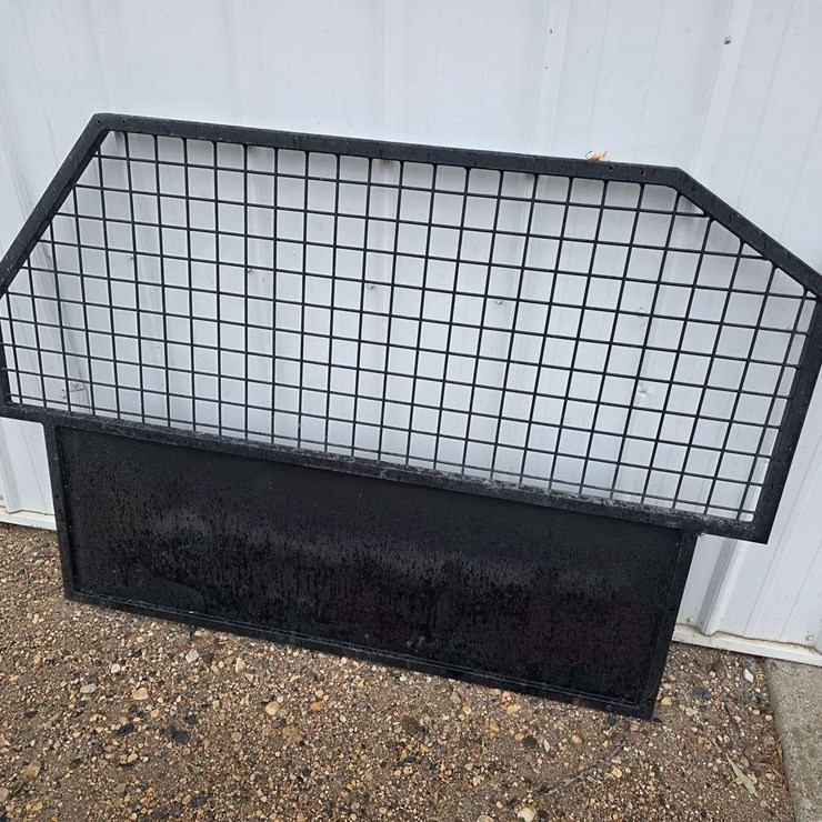 Suburban Partition, Could be Used as Side x Side Headache Rack, Model Sticker in Photos