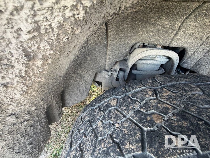 2017-chevrolet-1500-image-24