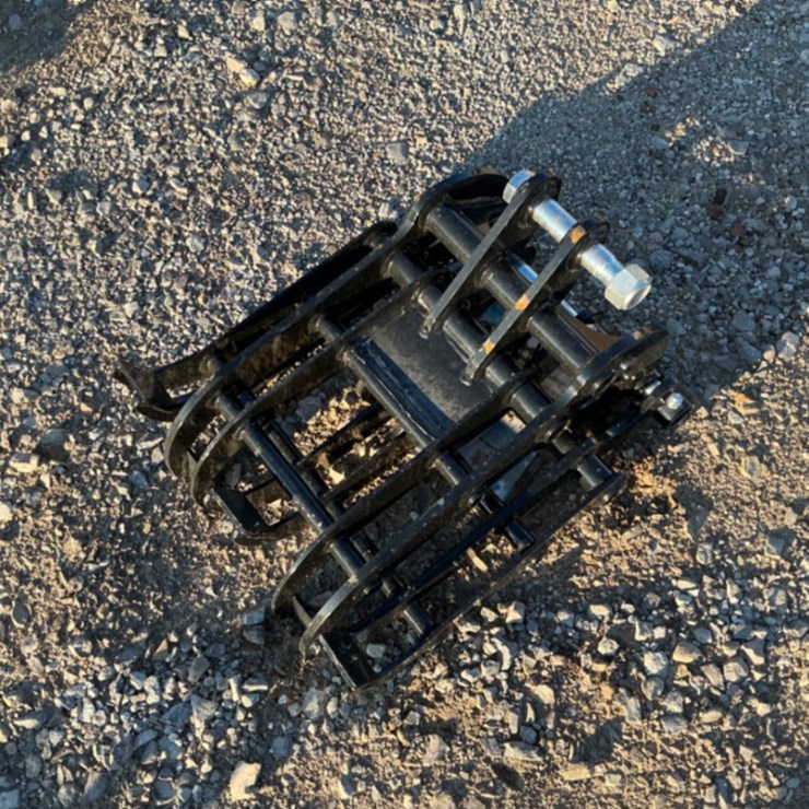 WOOD GRABBER FOR MINI EXCAVATOR