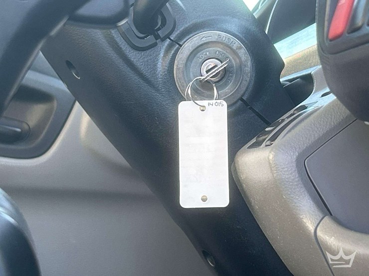 2017-hino-155-image-23