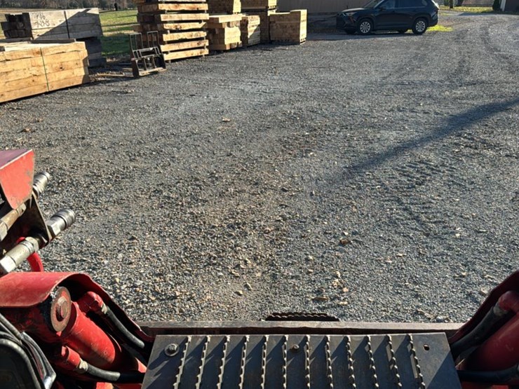 takeuchi-tl12-image-40