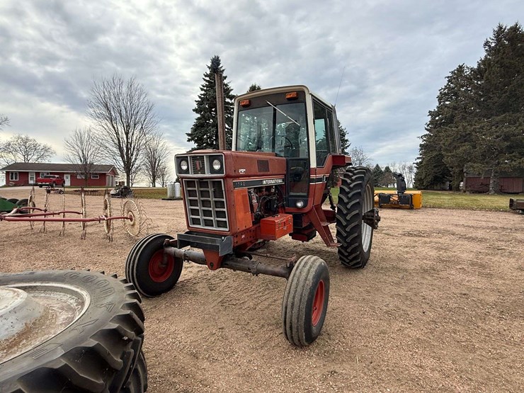 1980-international-1086-image-2