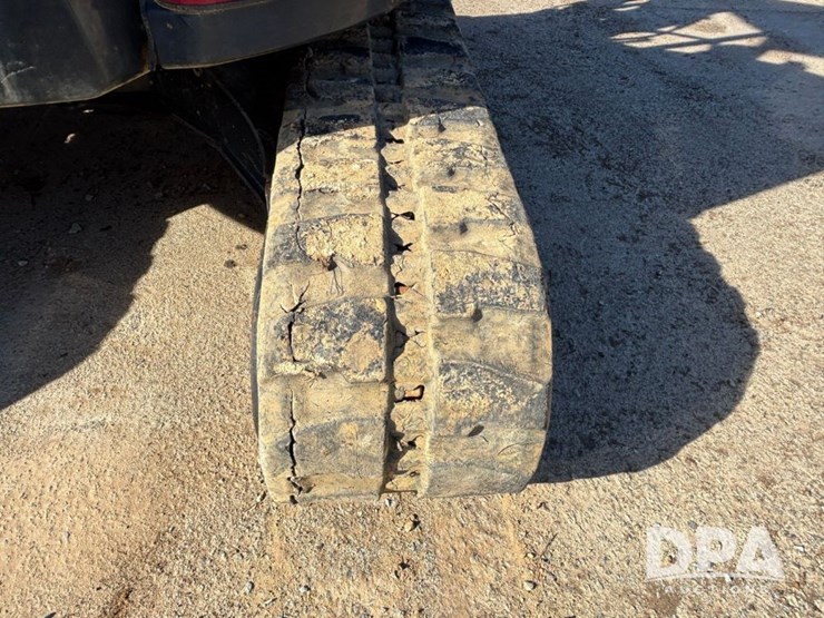 2020-yanmar-vio55-image-35