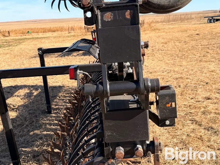 yetter-30'-rotary-hoe-image-13