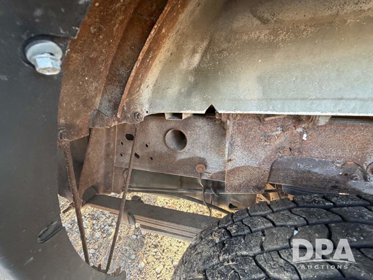 2003-chevrolet-silverado-2500hd-image-22