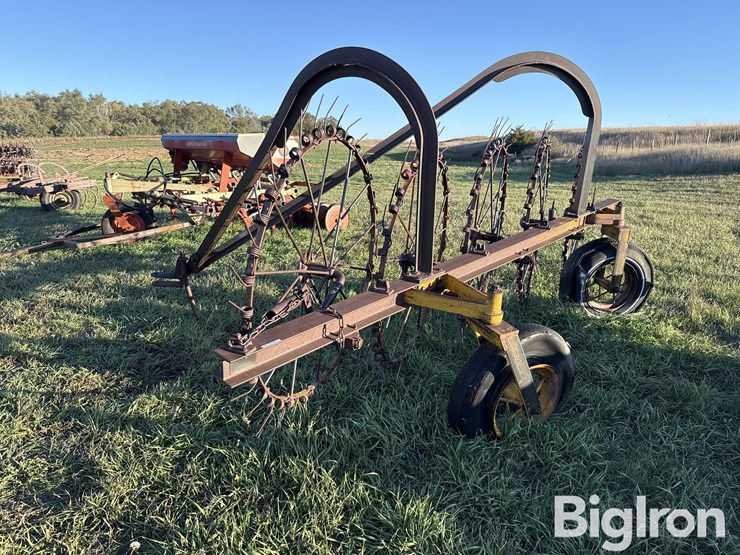 merrill-take-5-wheel-side-delivery-rake-image-7