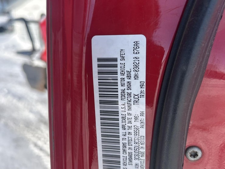 2012-ram-2500-big-horn-image-15