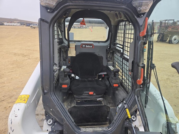 bobcat-t76-image-19
