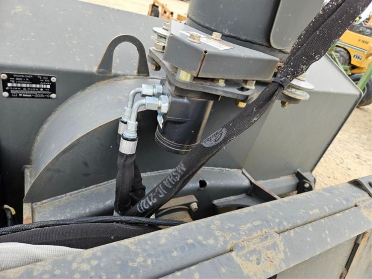 #3048-•-bobcat-sb-200-78"-2-stage-snow-blower-image-15