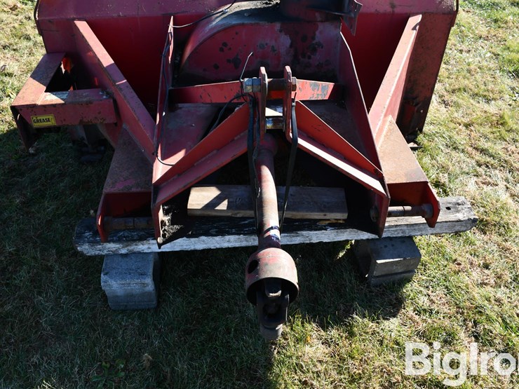 loftness-7'-snow-blower-image-9