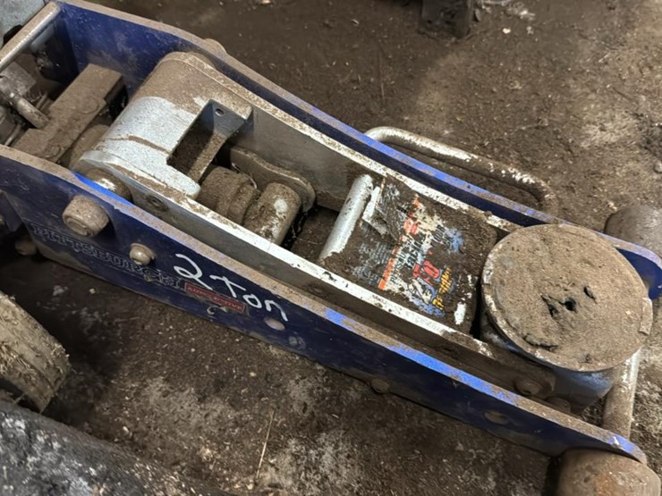 #156-•-floor-jacks*-image-3