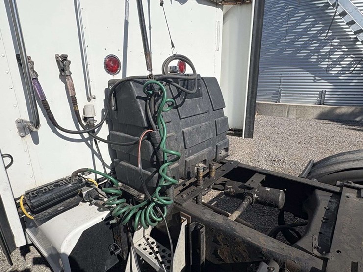 2007-kenworth-t600-image-11